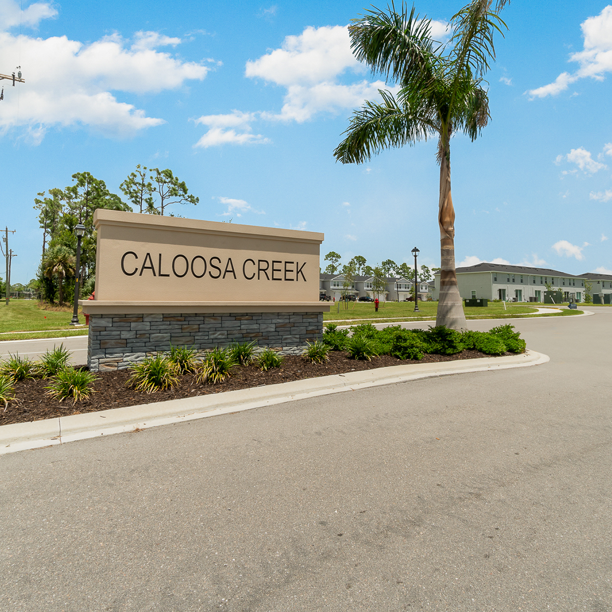 Caloosa Creek_Image Carousel_Community Entry Sign